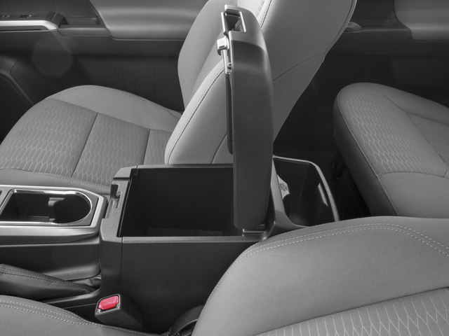 2016 Toyota Tacoma SR