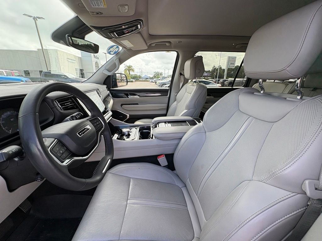 2024 Jeep Wagoneer Base