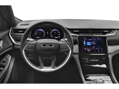 2025 Jeep Grand Cherokee Laredo 4x2
