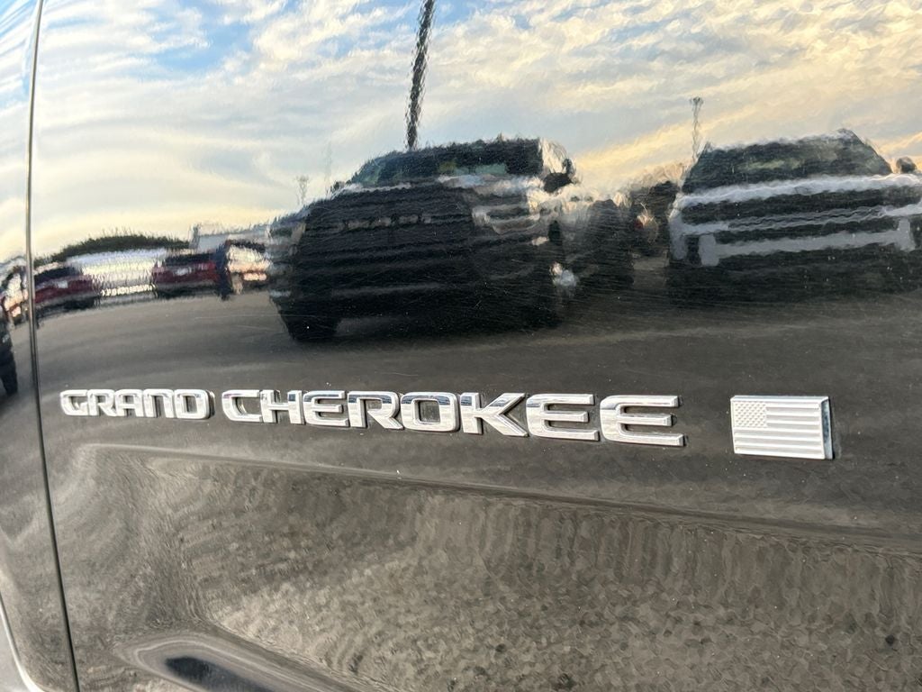 2023 Jeep Grand Cherokee L Laredo 4x2