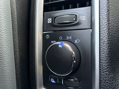 2020 RAM 1500 Classic SLT Crew Cab 4x2 6'4' Box