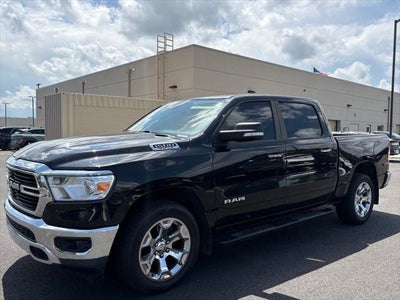 2020 RAM 1500 Big Horn Crew Cab 4x4 5'7' Box