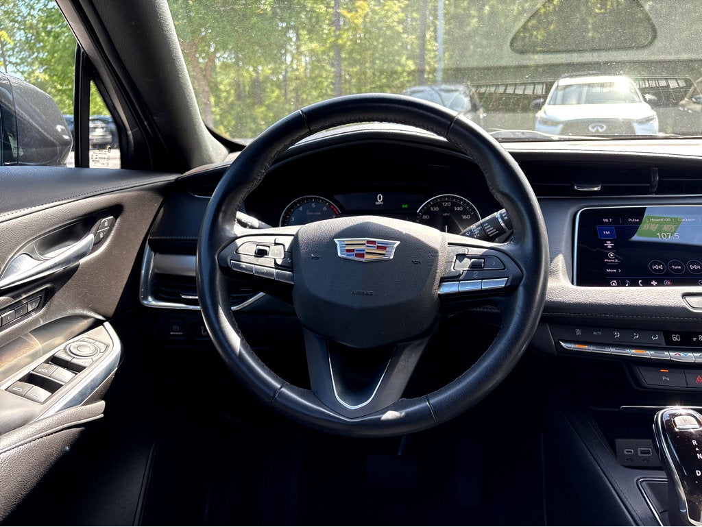 2023 Cadillac XT4 FWD Premium Luxury
