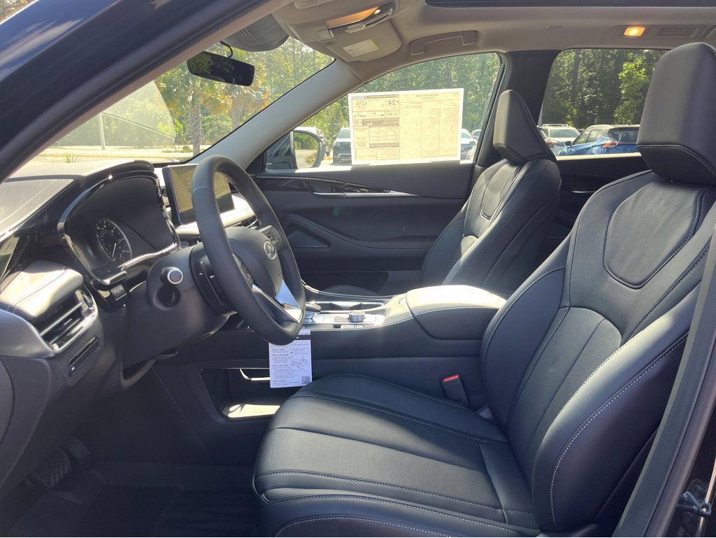 2025 INFINITI QX60 PURE