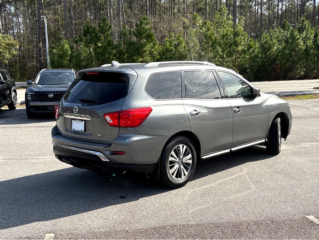 2020 Nissan Pathfinder SL