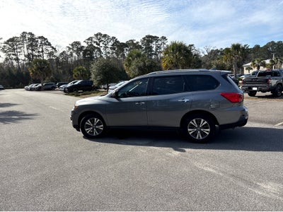 2020 Nissan Pathfinder SL