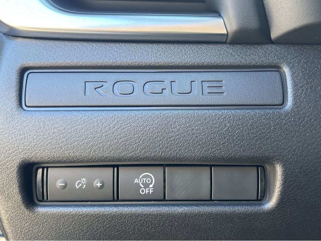 2024 Nissan Pathfinder S