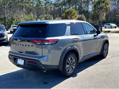 2024 Nissan Pathfinder S