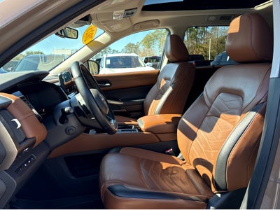 2023 Nissan Pathfinder Platinum