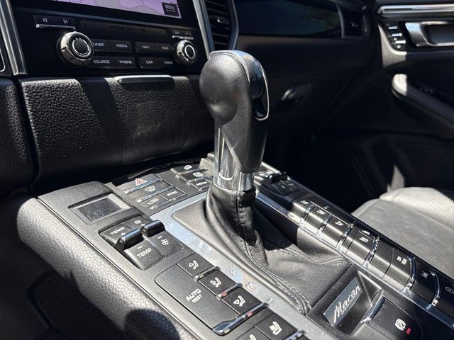 2018 Porsche Macan AWD