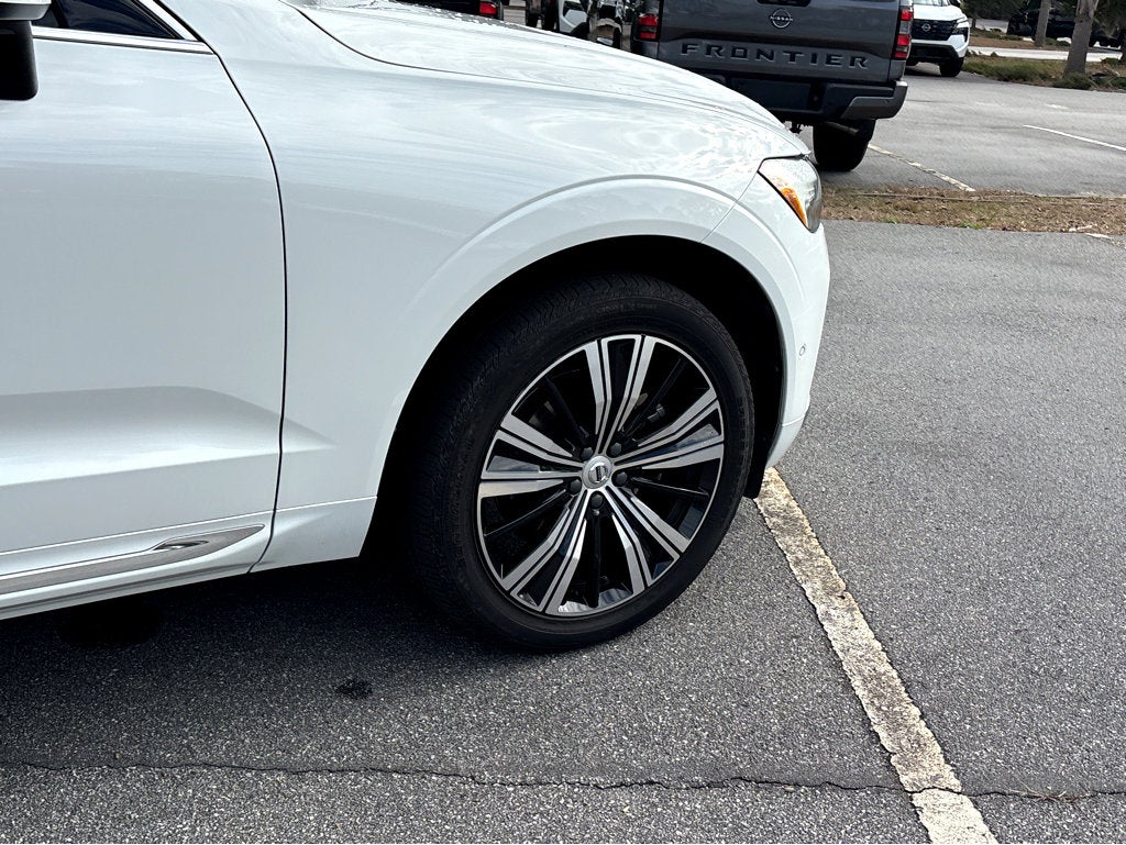2023 Volvo XC60 Ultimate Bright Theme