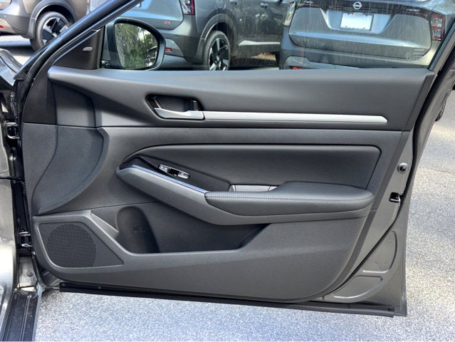 2025 Nissan Altima SL