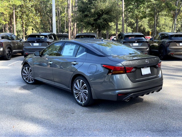 2025 Nissan Altima SL