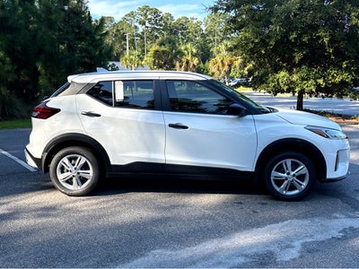2025 Nissan Kicks Play S