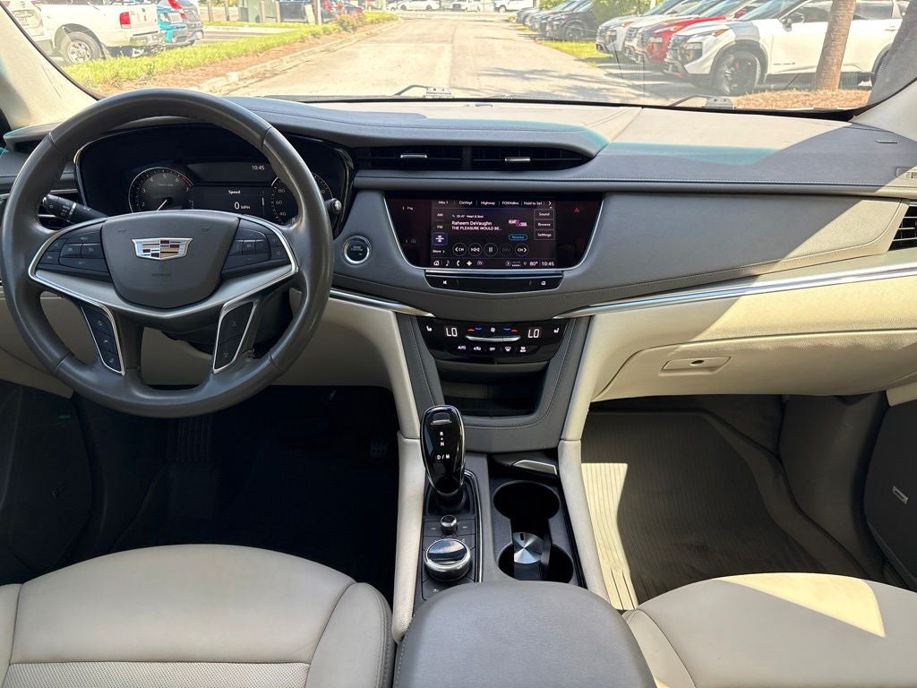 2022 Cadillac XT5 Premium Luxury