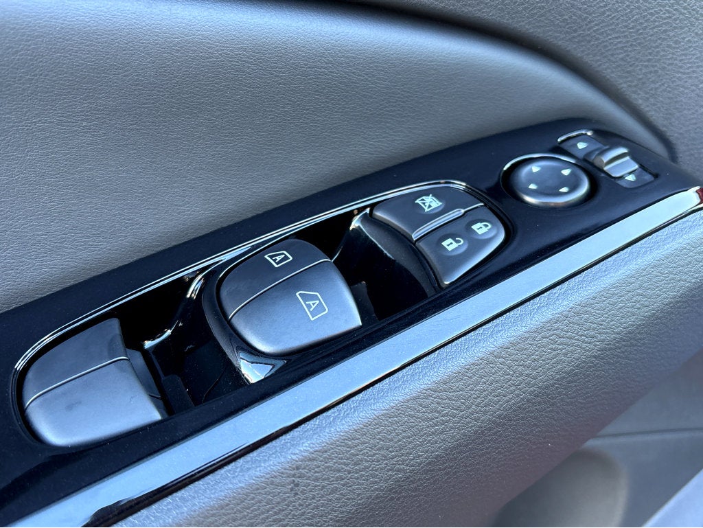 2025 Nissan Altima SL