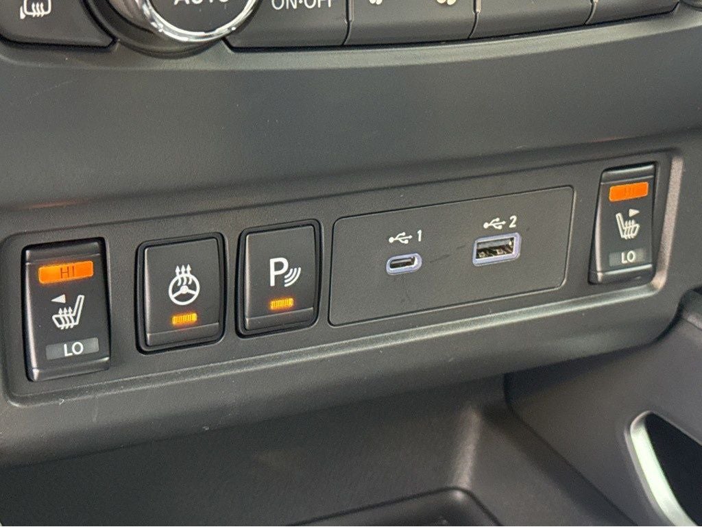 2026 Nissan Frontier SV