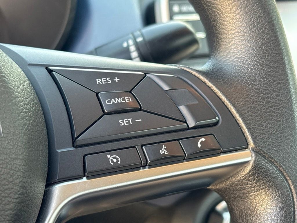 2024 Nissan Versa 1.6 SV