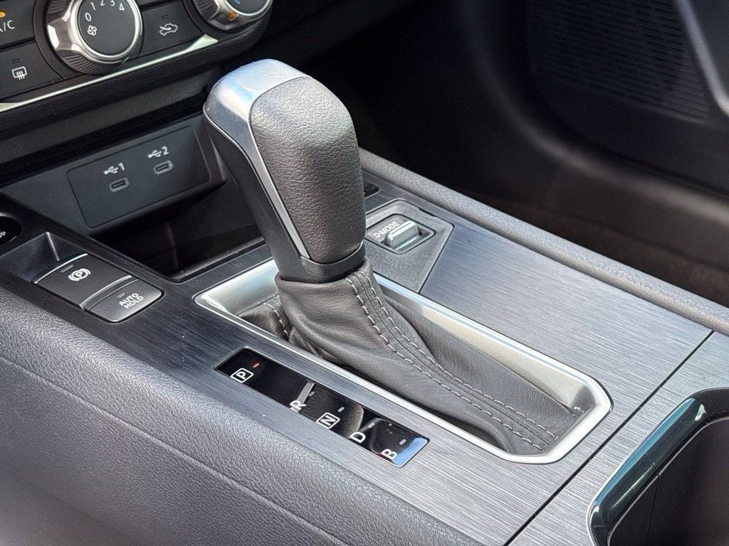 2027 Nissan Kicks S