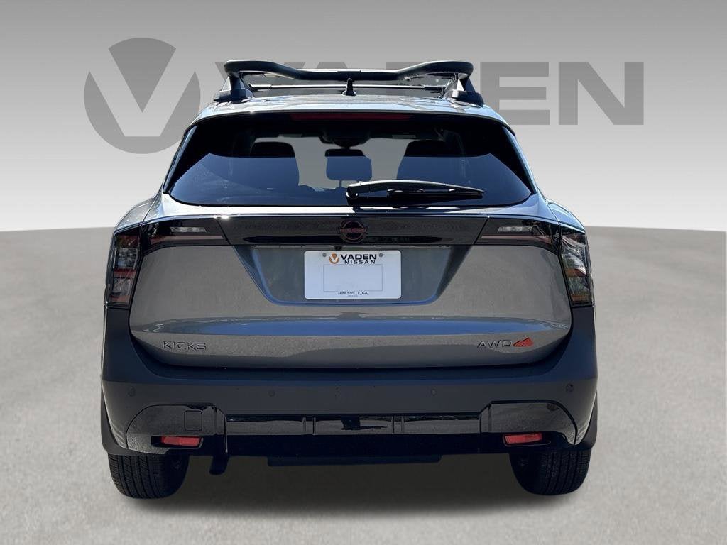 2027 Nissan Kicks SV