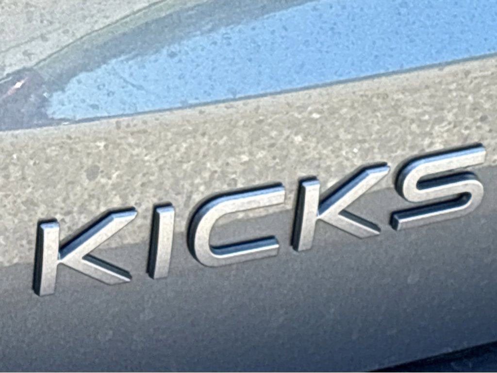 2027 Nissan Kicks SV