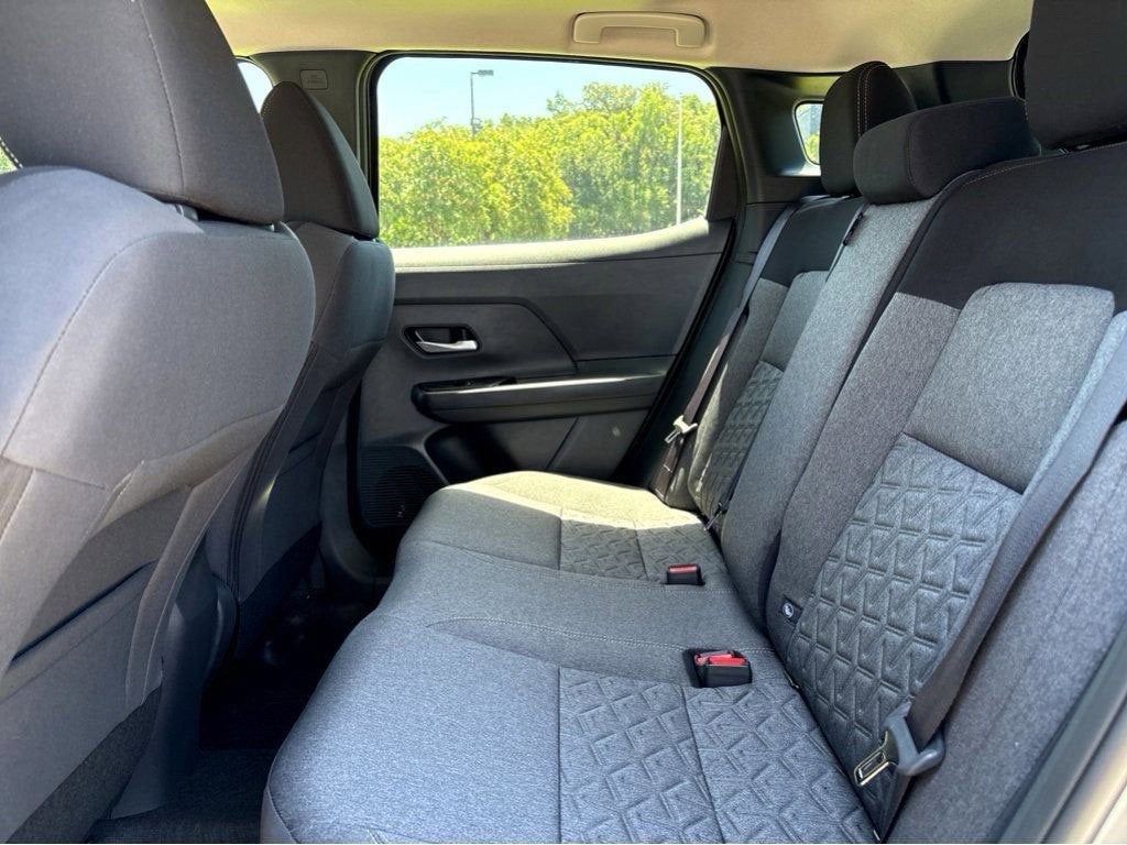 2027 Nissan Kicks SV