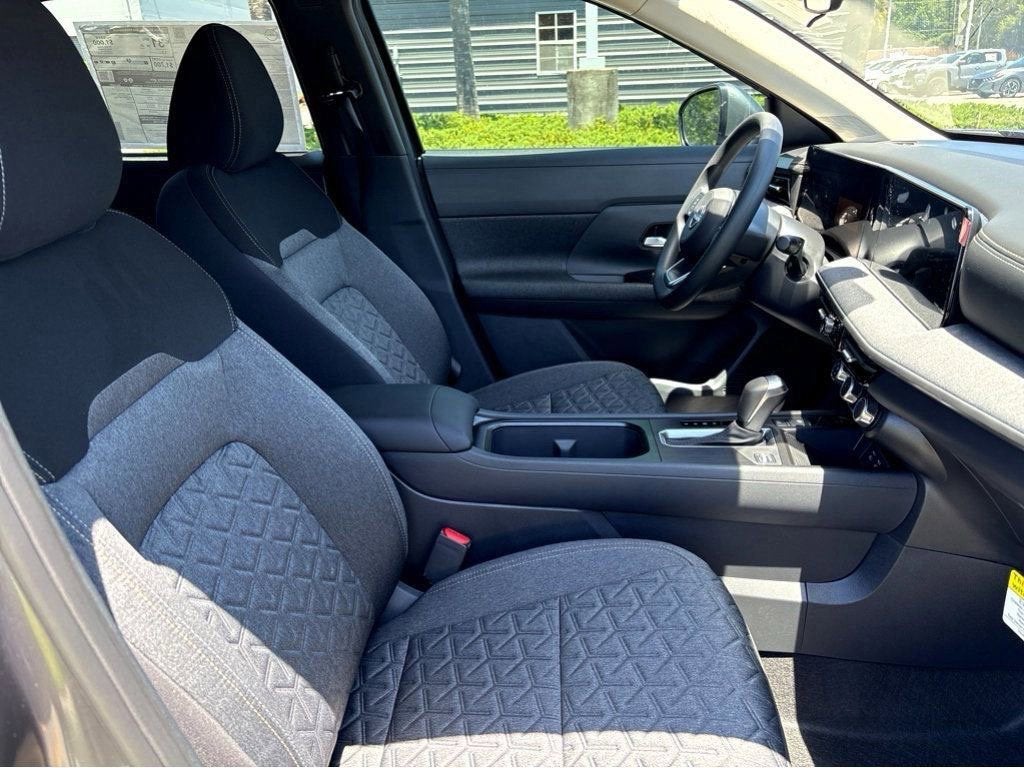 2027 Nissan Kicks SV