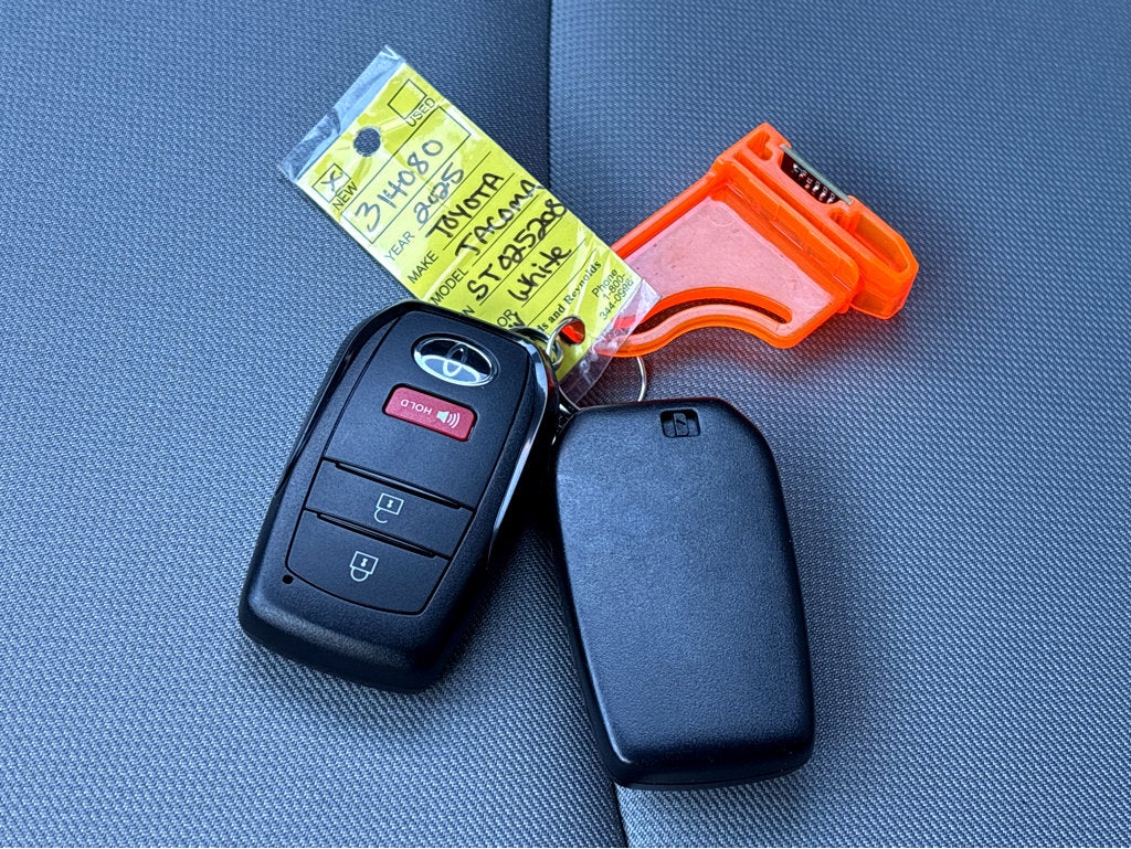 2025 Toyota Tacoma 2WD SR5