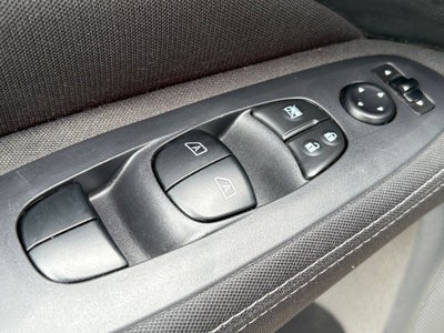 2017 Nissan Pathfinder SV