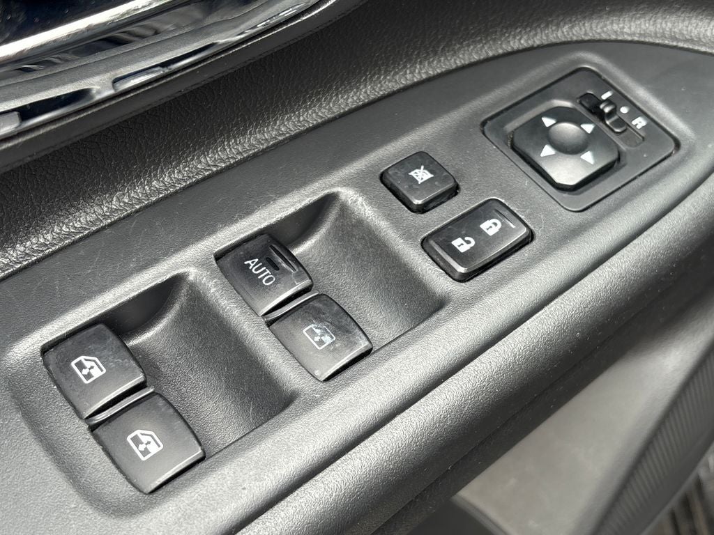 2016 Mitsubishi Outlander ES