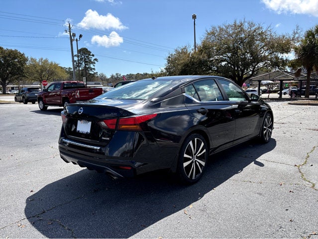 2022 Nissan Altima 2.0 SR