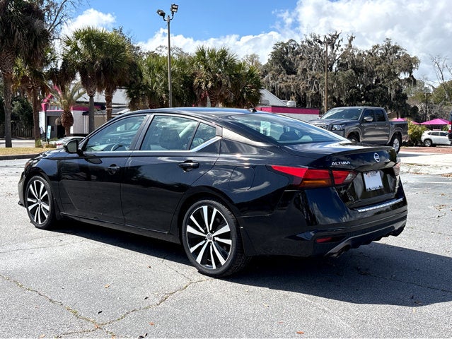 2022 Nissan Altima 2.0 SR