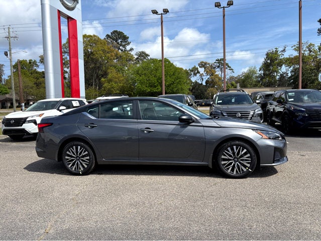 2026 Nissan Altima SR