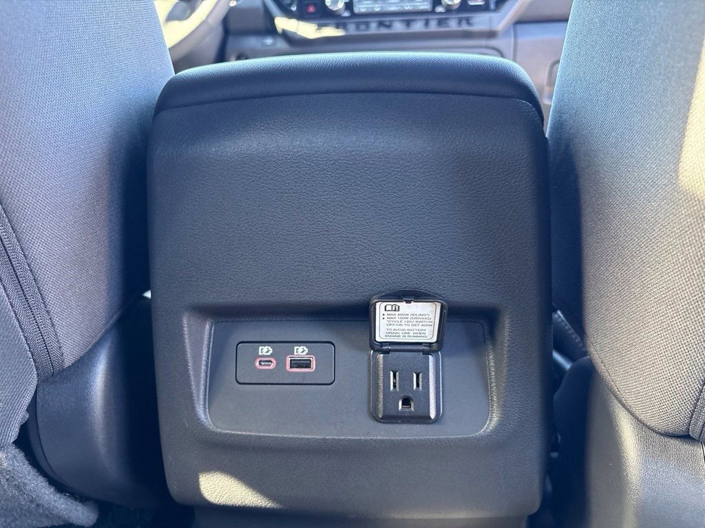 2027 Nissan Frontier Crew Cab SV