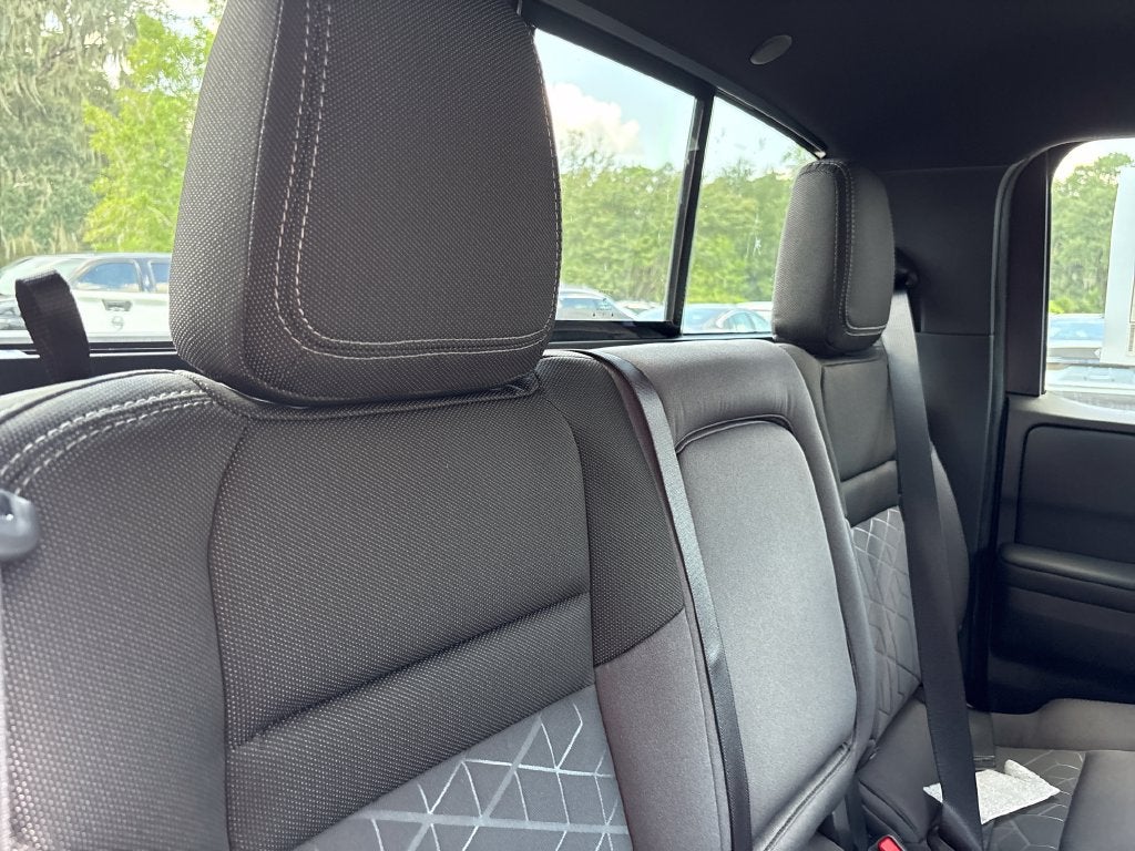 2027 Nissan Frontier Crew Cab SV