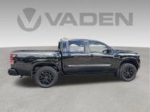 2027 Nissan Frontier Crew Cab SV