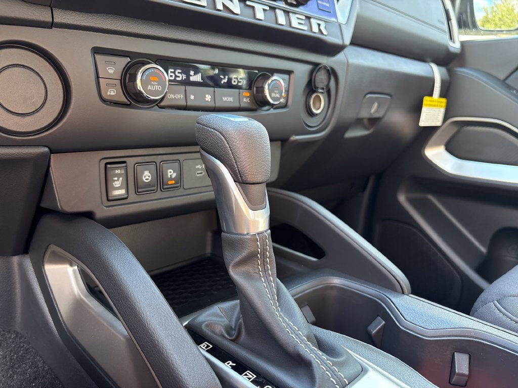 2027 Nissan Frontier Crew Cab SV