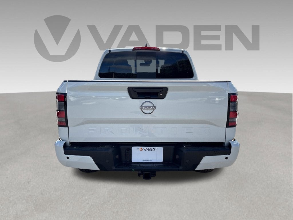 2027 Nissan Frontier Crew Cab SV