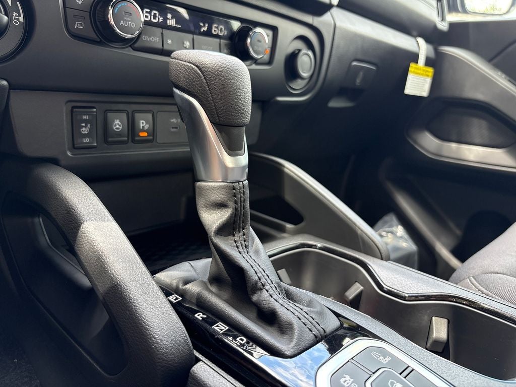 2027 Nissan Frontier SV
