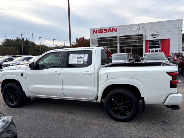 2026 Nissan Frontier Crew Cab SV