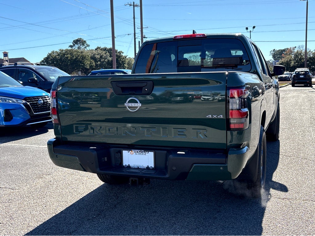 2026 Nissan Frontier Crew Cab SV