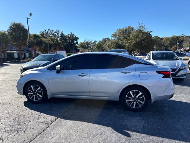 2022 Nissan Versa SV