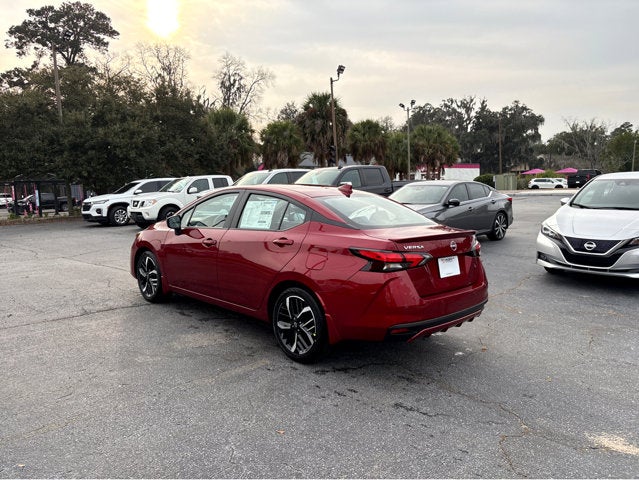 2025 Nissan Versa SR
