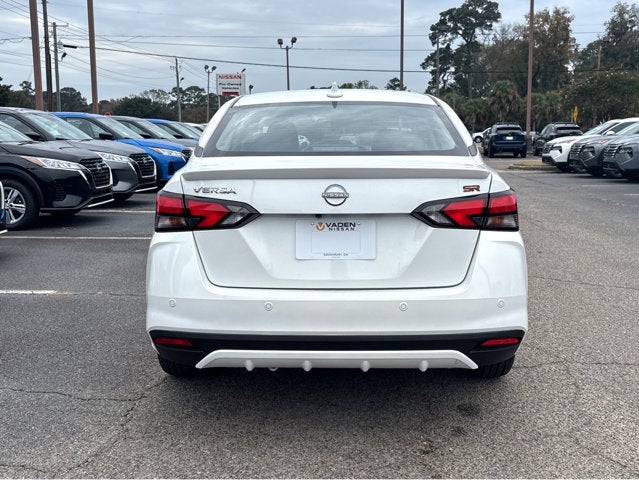 2025 Nissan Versa SR