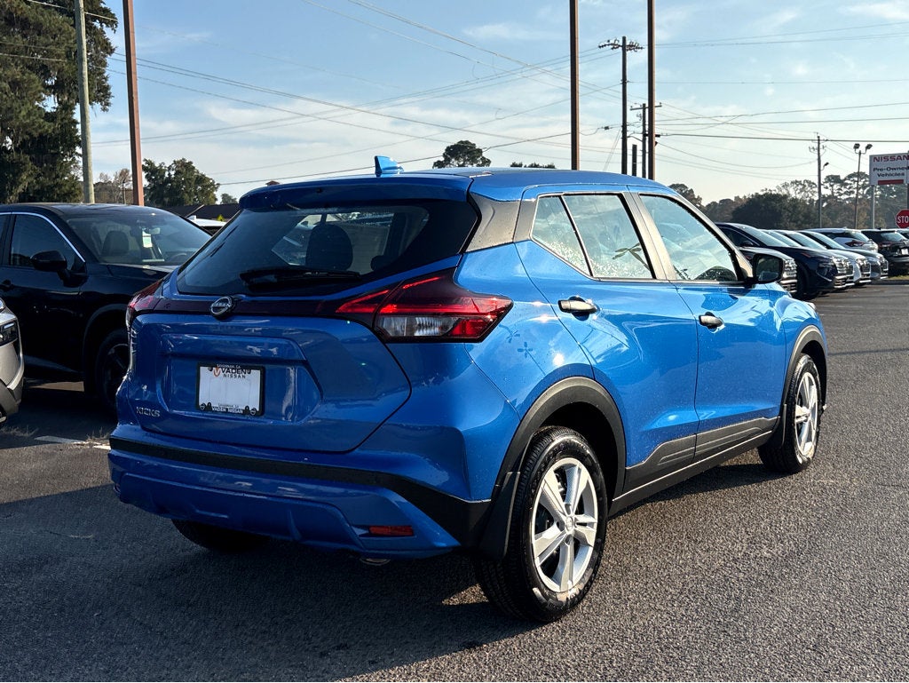 2025 Nissan Kicks Play S