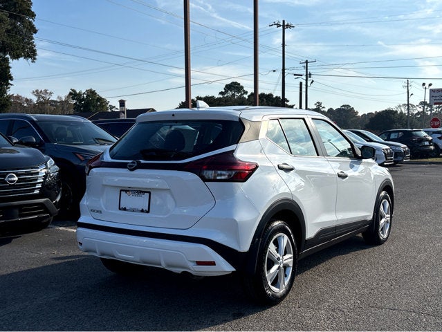 2025 Nissan Kicks Play S