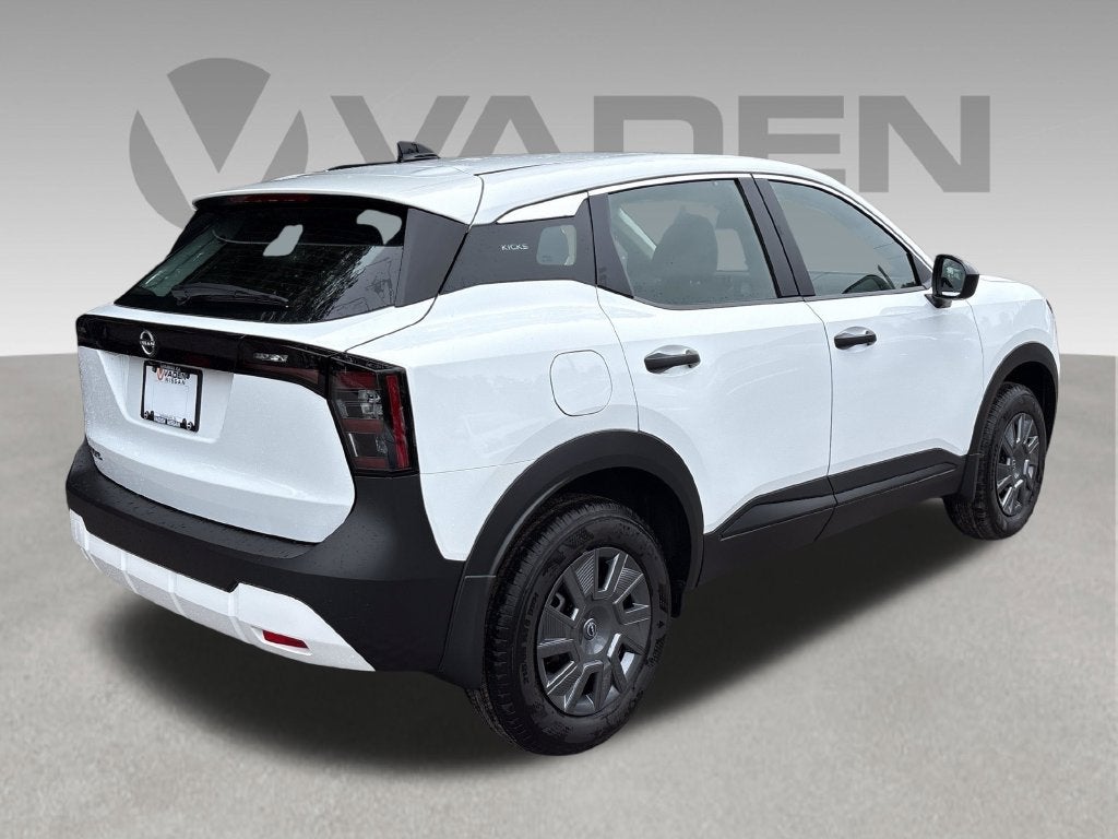2027 Nissan Kicks S