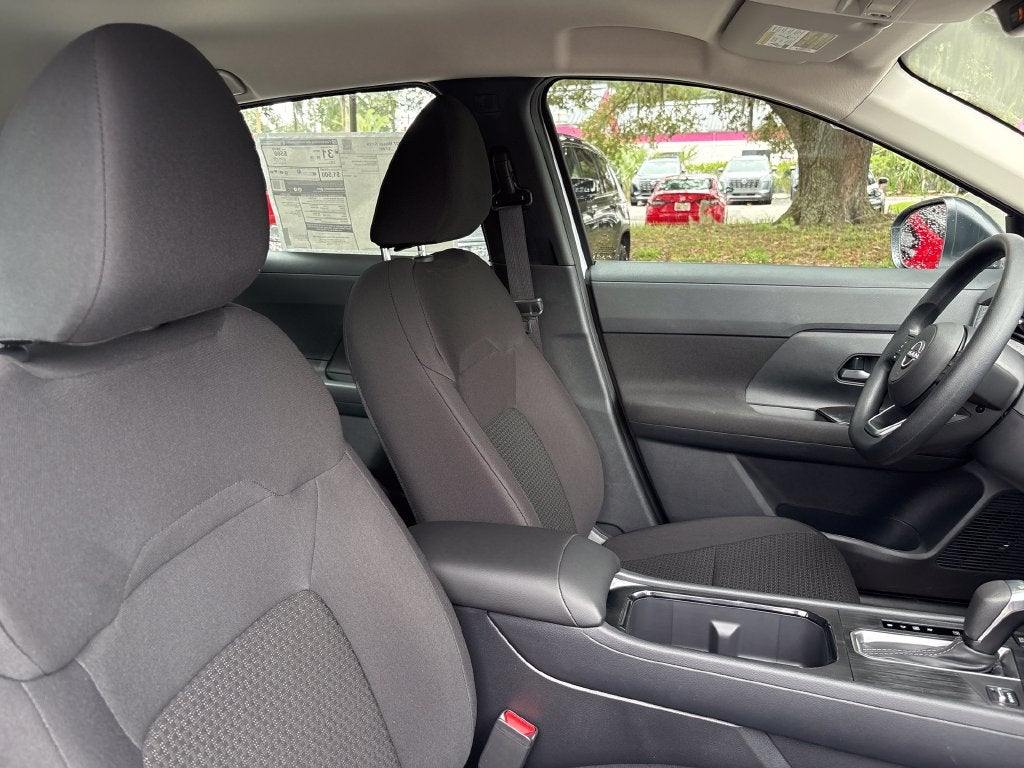 2027 Nissan Kicks S