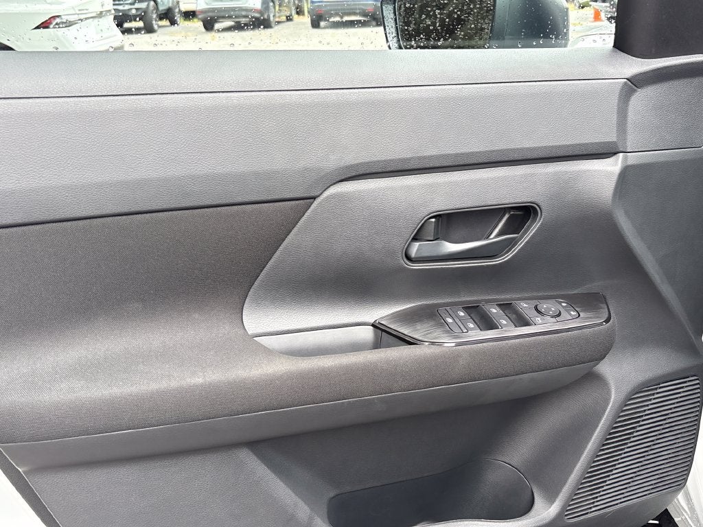 2027 Nissan Kicks S