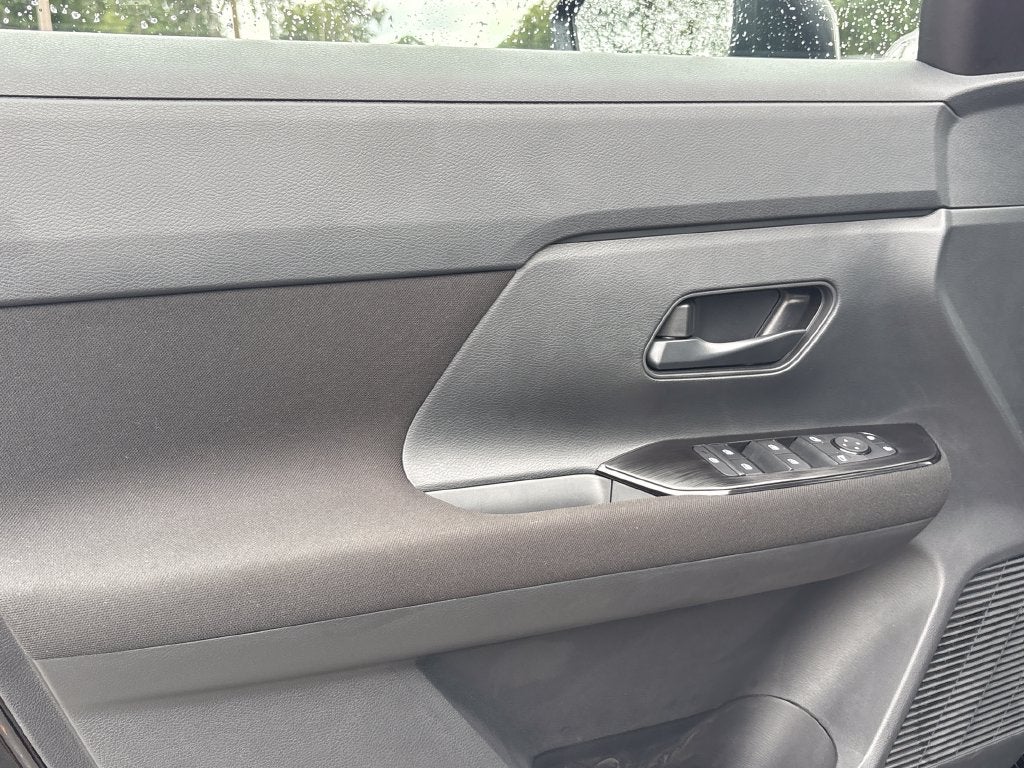 2027 Nissan Kicks S